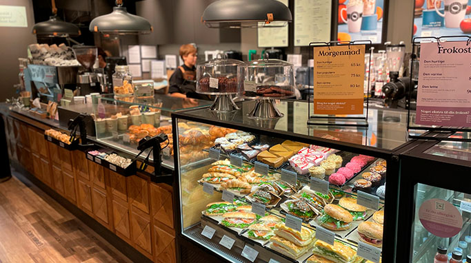 Sandwich og kager fra kaffebaren Espresso House i Herning Centret
